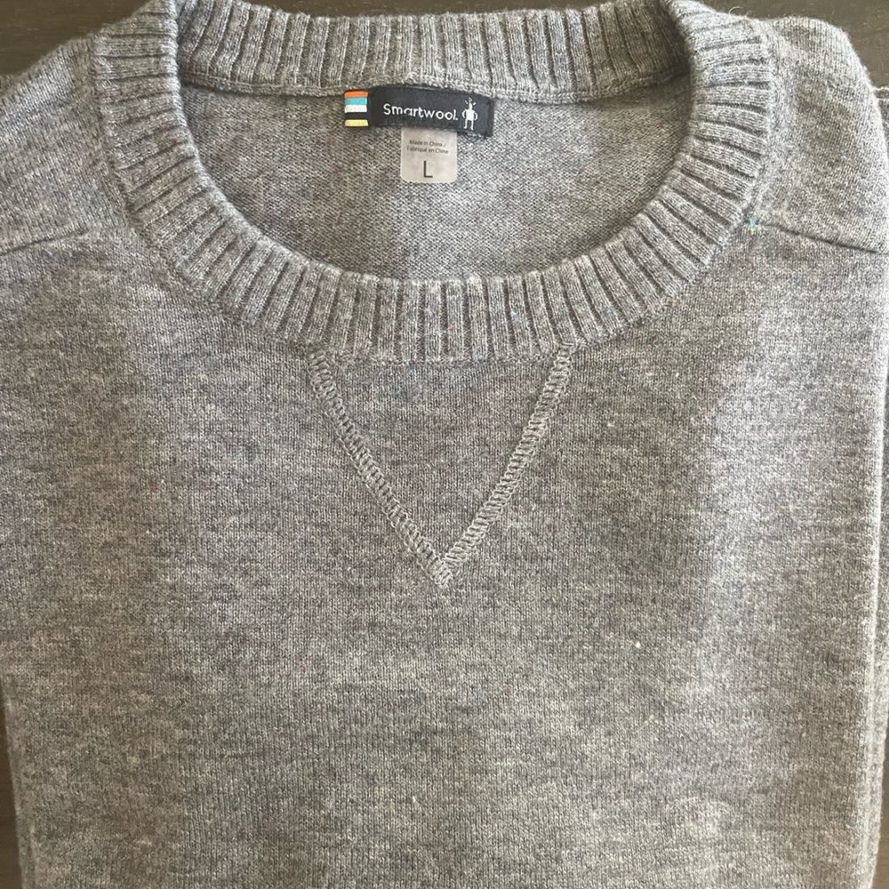 Smartwool Men’s Light Gray Crewneck Sweater